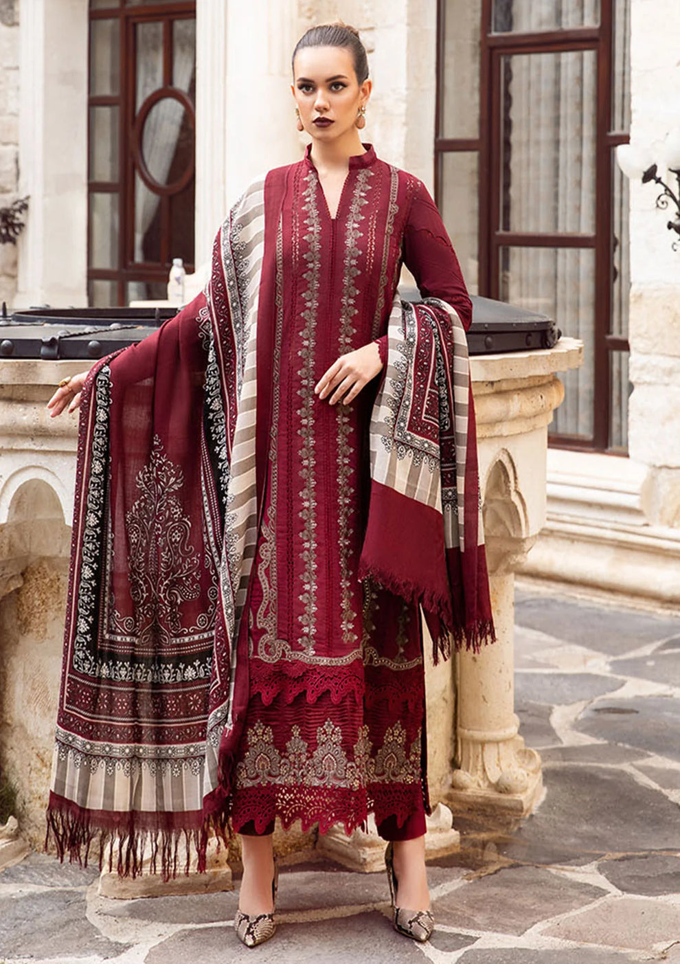 Maria B D # 140 -01 | 3PC Luxury Lawn | Monar Printed Dupatta