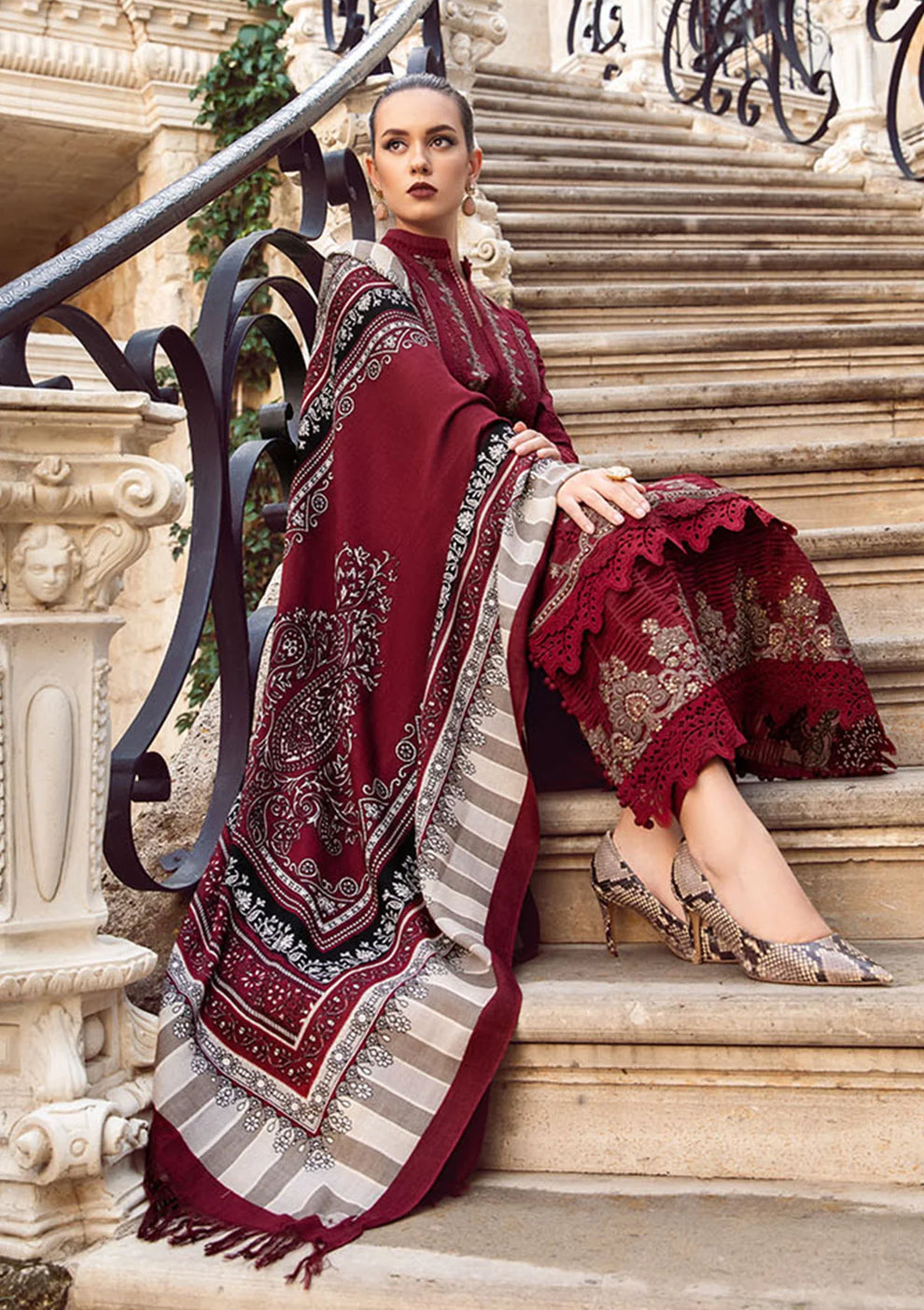 Maria B D # 140 -01 | 3PC Luxury Lawn | Monar Printed Dupatta