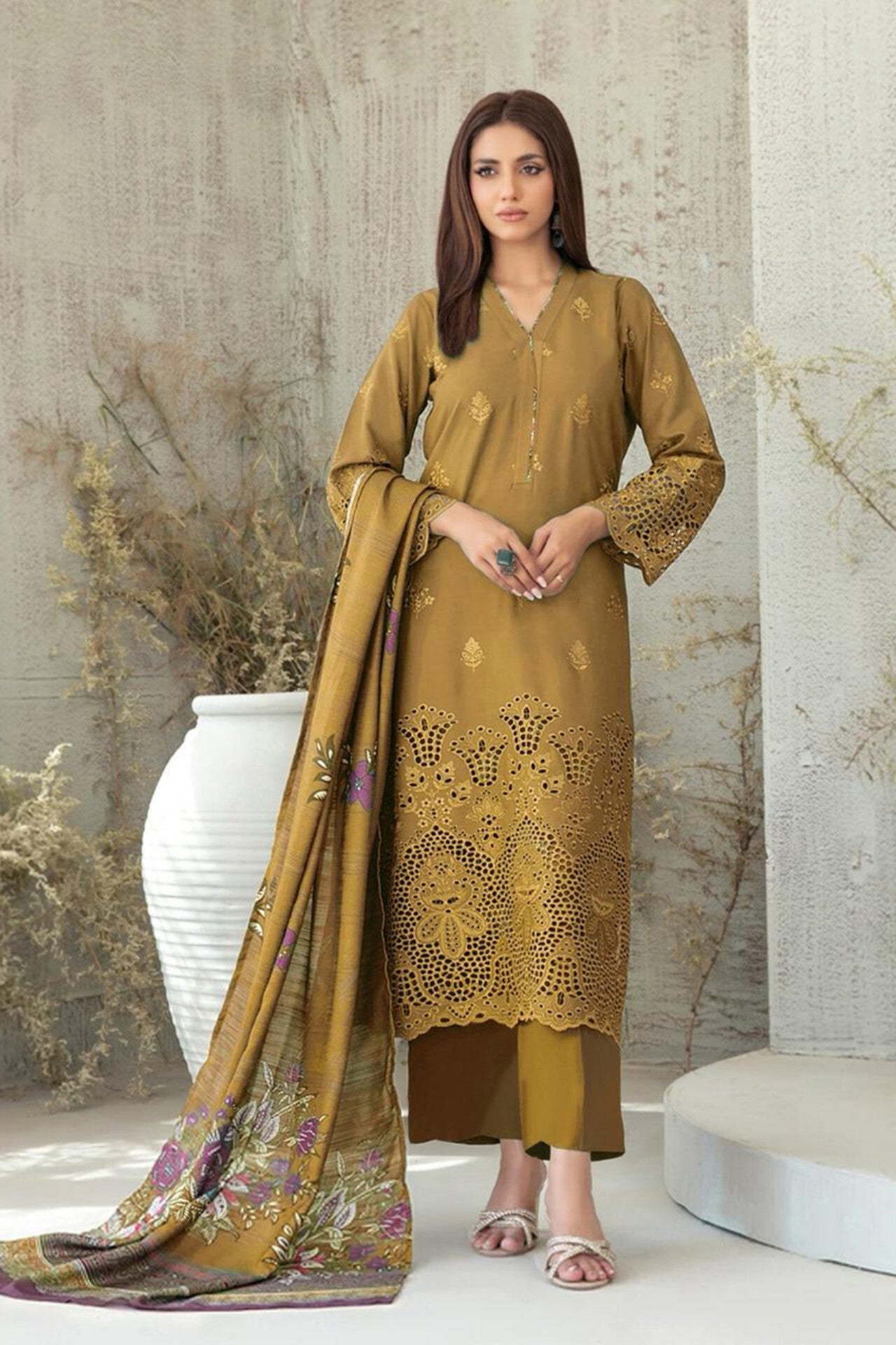 Maria B D # 150 -02 | 3PC Luxury Lawn | Monar Printed Dupatta